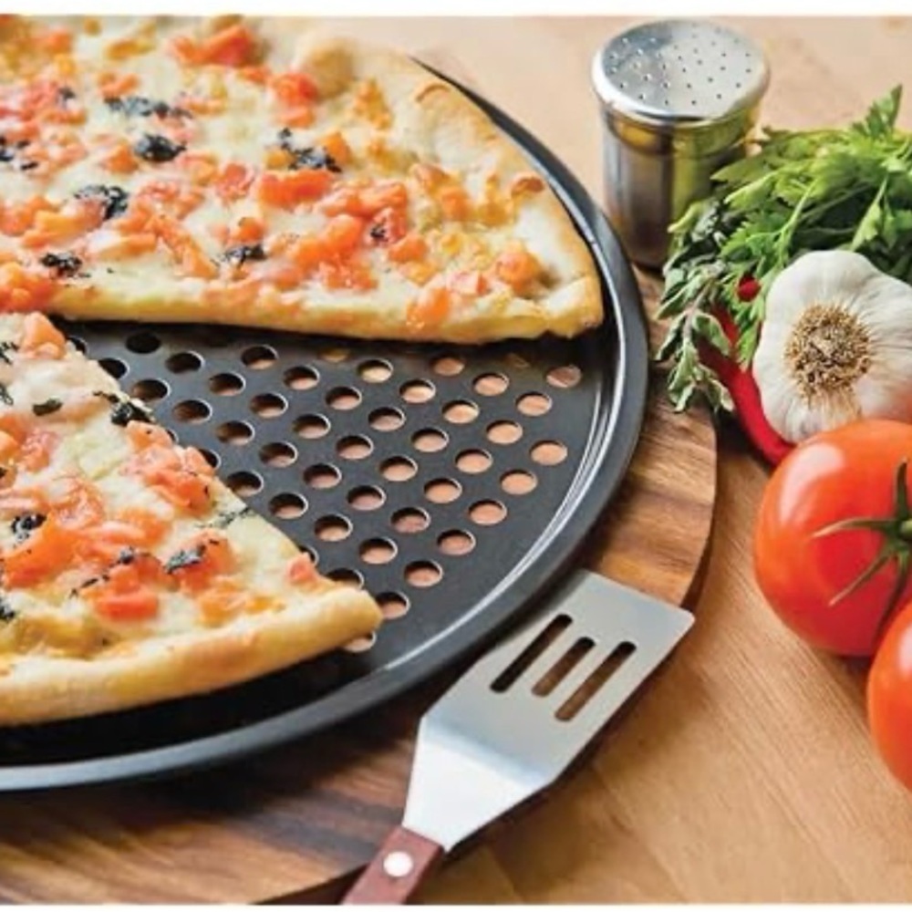 NEW Fox Run Nonstick Pizza Crisper Pan - 14” diameter - Picture 2 of 4
